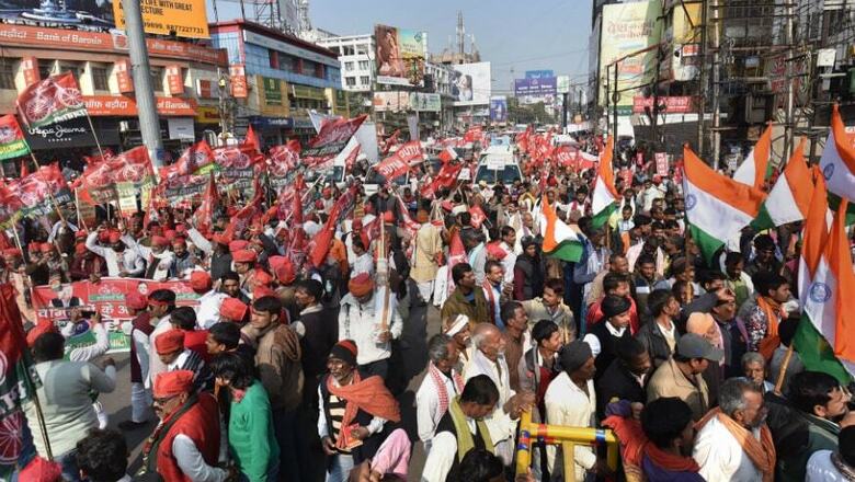 Govt Warns Employees of 'Consequences' if They Go On Strike on March 13