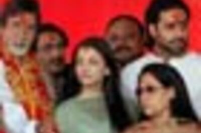 Pics: Bachchans, Ash do it in style