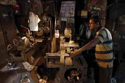 Indian's economic growth slows to 7% in April-June quarter from 7.5% in January-March