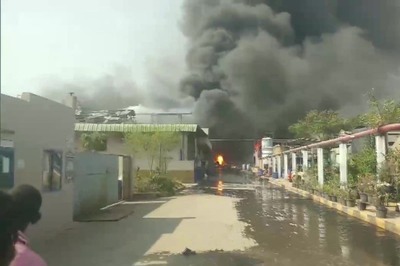 Massive Fire Breaks Out at Chemical Factory in Sangareddy District Near Hyderabad, 8 Injured