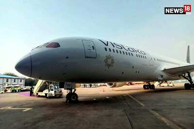 Vistara's Debut India-London Flight Lands at Heathrow Airport, To Operate Thrice a Week