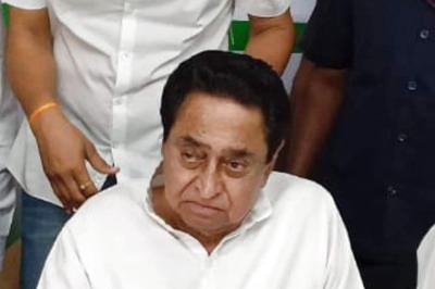 Madhya Pradesh Cong Promises to Waive Farm Loan, Restore Old Pension Scheme if Voted to Power in 2023