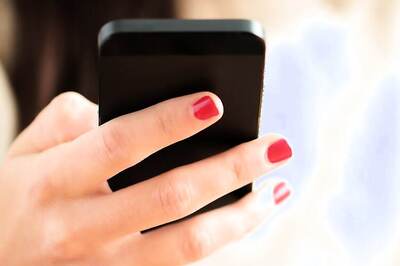 Government vs telecom companies: Here's what they have to say on call drops