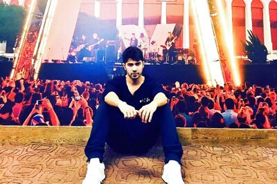 Varun Dhawan Denies Being a Part of Zoya Akhtar's Gully Boy