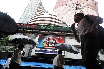 Sensex Cracks 550 Points as Investors Turn Jittery Over Exit Polls Predictions