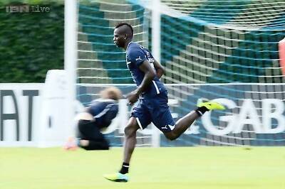 Mario Balotelli must go to World Cup, says Prandelli