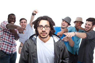 Let's take a pledge to get rid of these 10 annoying habits this Friendship Day