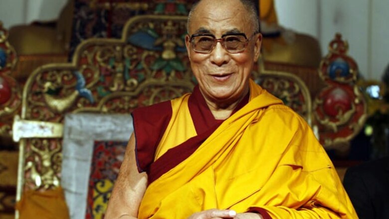 Dalai Lama pitches for female successor