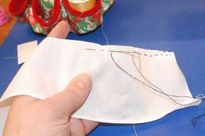 How to Gather Fabric into Ruffles