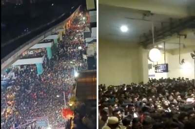 Viral Video Shows Bengaluru Metro's New Year Rush, Internet Worried