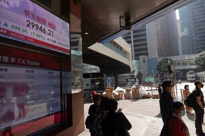 Global Shares Gain On Recovery Hopes, Earnings Outlook