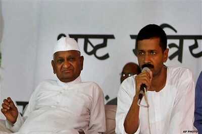 Is Anna Hazare distancing himself from Kejriwal?