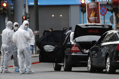 Car Blast Injures Former Greek PM Papademos