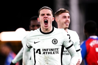 Conor Gallagher Back at Chelsea as Transfer to Atletico Madrid Stalled