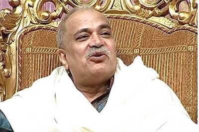 HC sets asides arrest warrant against Nirmal Baba