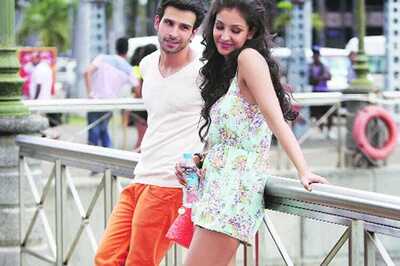 'Loveshhuda' review: Bad acting, poor script, sloppy editing will make you cringe