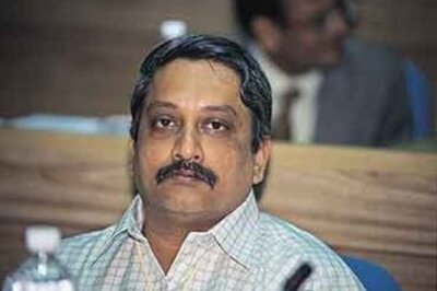 Parrikar, an IITian with a clean image