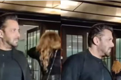 Salman Khan Confused as Iulia Vantur Refuses to Pose With Him; See Viral Video