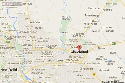 Meat shop owners protest against PIL for disposal of Meat waste in UP