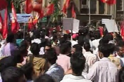 Mumbai cops beat up rally demanding water, 1 killed
