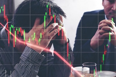 Stock Market Updates: Sensex Crashes 1,000 pts, Nifty50 Below 17,600; Key Points