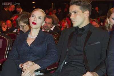 Is Scarlett Johansson pregnant?