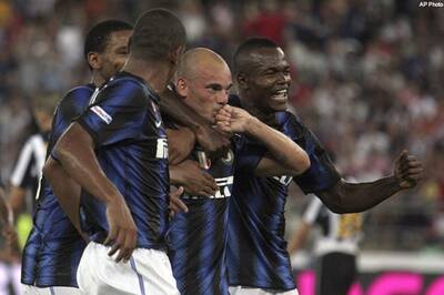 Inter takes on FC Twente in Champions League