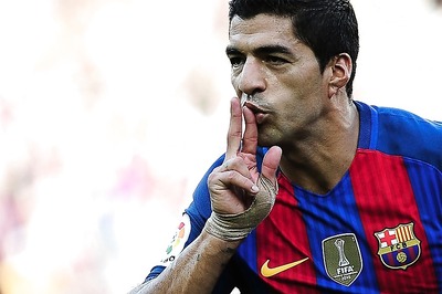 Luis Suarez, Neymar Fire Messi-less Barcelona Top of La Liga
