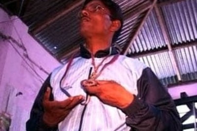 Asian champ has no money, to sell medal