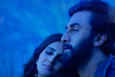Shamshera Song Fitoor: Ranbir Kapoor, Vaani Kapoor Channel Sizzling Chemistry In Romantic Number; Watch