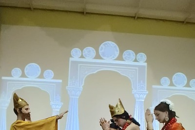 Yogi Government Gives Platform to Russian Artists to Perform Ramlila in Ayodhya