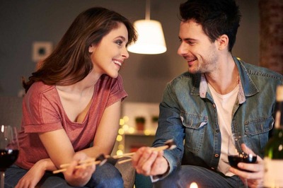 10 Relationship Goals for the Busiest Swipe Day of January