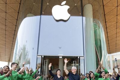 Get The Inside Scoop: How Much Do Apple Store Employees In India Really Earn?