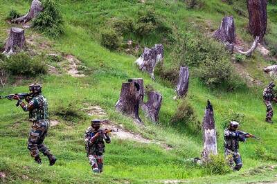 Para Trooper Martyred, 4 Militants Killed in Shopian Encounter