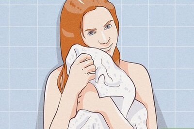 How to Make a Body Wrap Towel After a Shower
