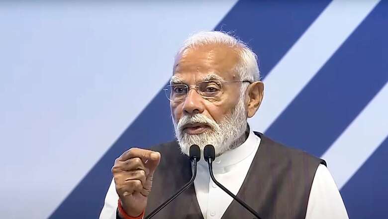 PM Modi Interacts with Bal Puraskar Recipients, Shares Insights on Music, Sports, Culture