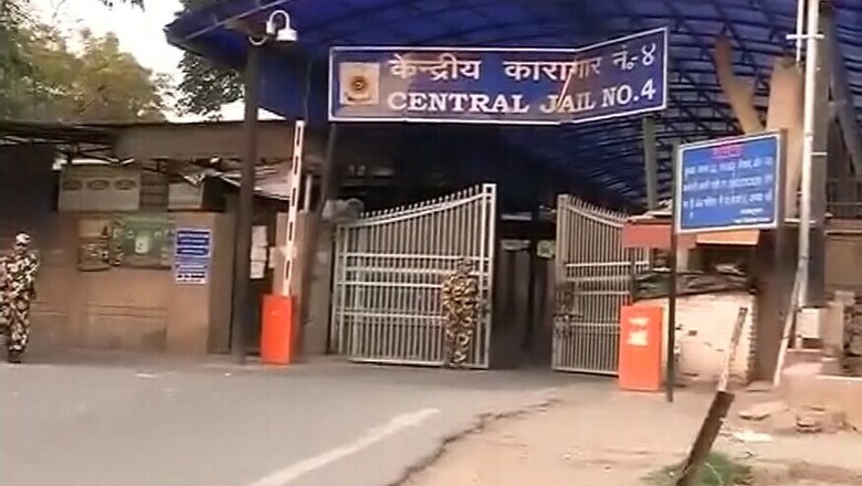Nirbhaya Gangrape Case Convict Vinay Sharma Attempts Suicide in Tihar Jail