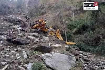 Four Die After JCB Machine Falls Into Ditch in Himachal's Kullu