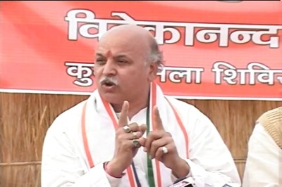 Conversions should be banned, but not Ghar Wapsi, says Praveen Togadia