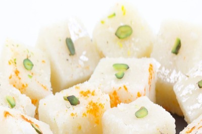 Holi Recipes 2023: Prepare This Mouth-Watering Coconut Barfi At Home