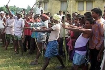 Orissa cops alert, fear Naxals inside Posco site