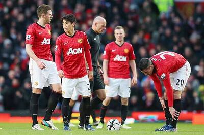 Manchester United look to bounce back against Reading