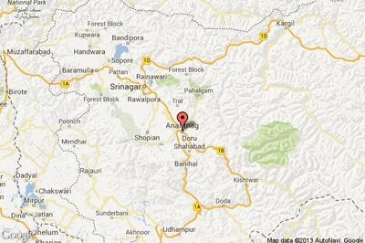 J~~amp;amp;K: 23 injured after mini-bus overturns in Anantnag