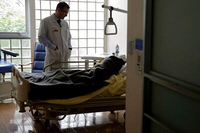 Doctors Ask Muslim Patients to Shave Off Beard Even for Minor Surgery, Complains SP Leader