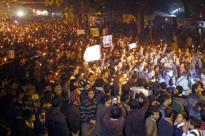 Accused charged with murder as India mourns Delhi braveheart's death