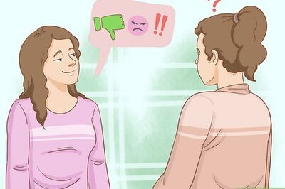 How to Spot a Fake Person: 11 Telltale Signs You Should Recognize