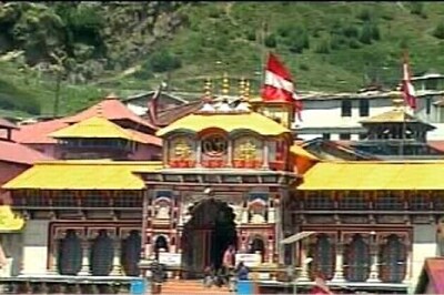 Portals of Badrinath shrine to close today for 6-month winter break