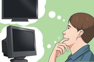 How to Connect a Gaming Console to a Computer Monitor