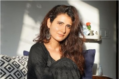 Fatima Sana Shaikh Virtually Learns Kathak at Home, Watch Video