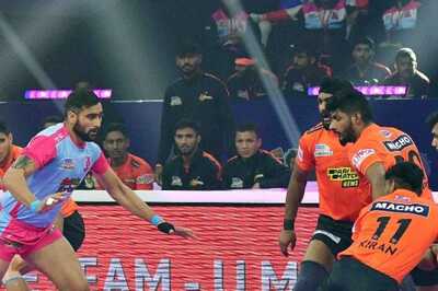 PKL: Arjun Deshwal Shines as Jaipur Pink Panthers Beat U Mumba